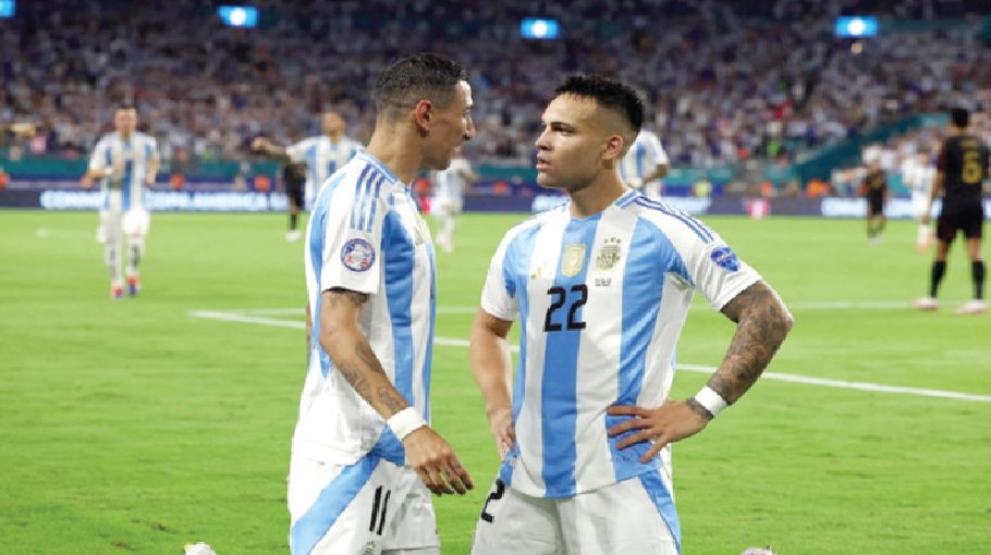 Argentina down Peru