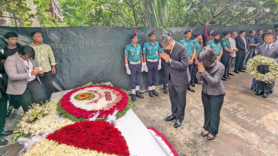 Dhaka renews pledges to combat terrorism