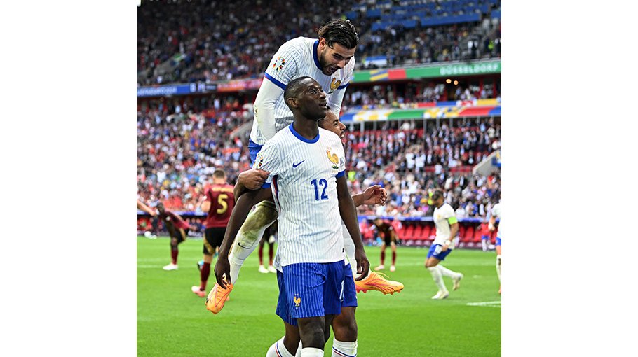 France edge past Belgium 