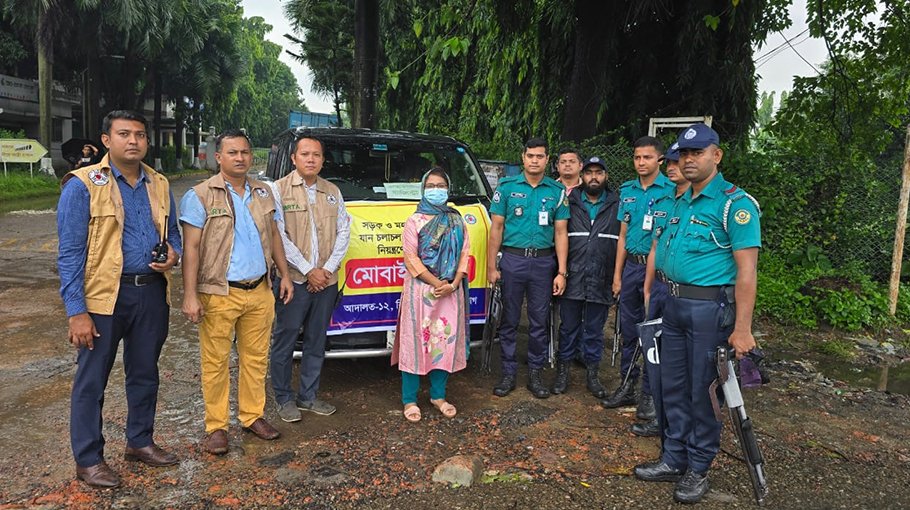 BRTA drive in Ctg: 16 vehicles fined Tk 60,900