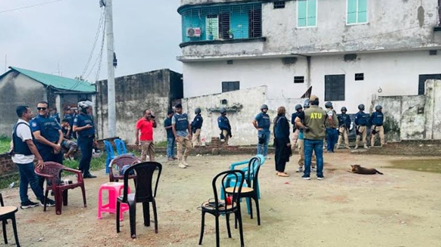 Bomb explodes during raid on ‘militant den’ in Rupganj