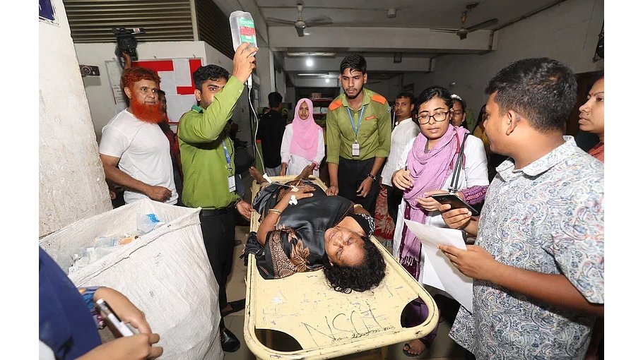 Five electrocuted,  during Rathajatra  in Bogura