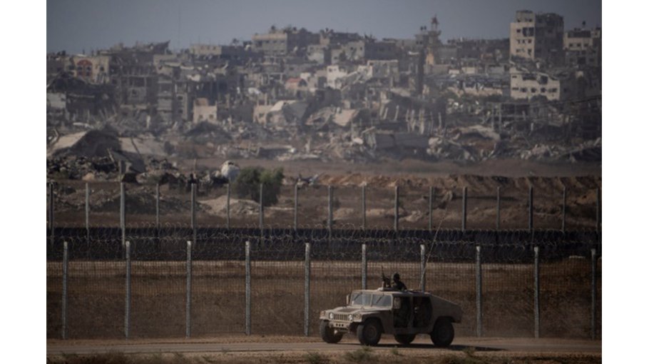 Israeli forces advance deeper into Gaza 