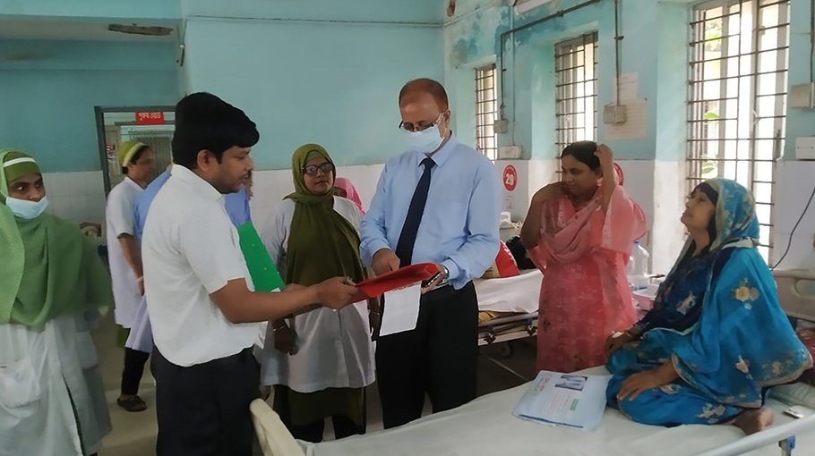 Ctg civil surgeon finds anomalies  at two health complexes