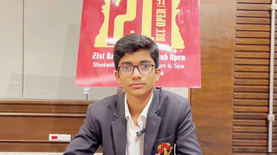 Monon Reza wins silver in Sri Lanka