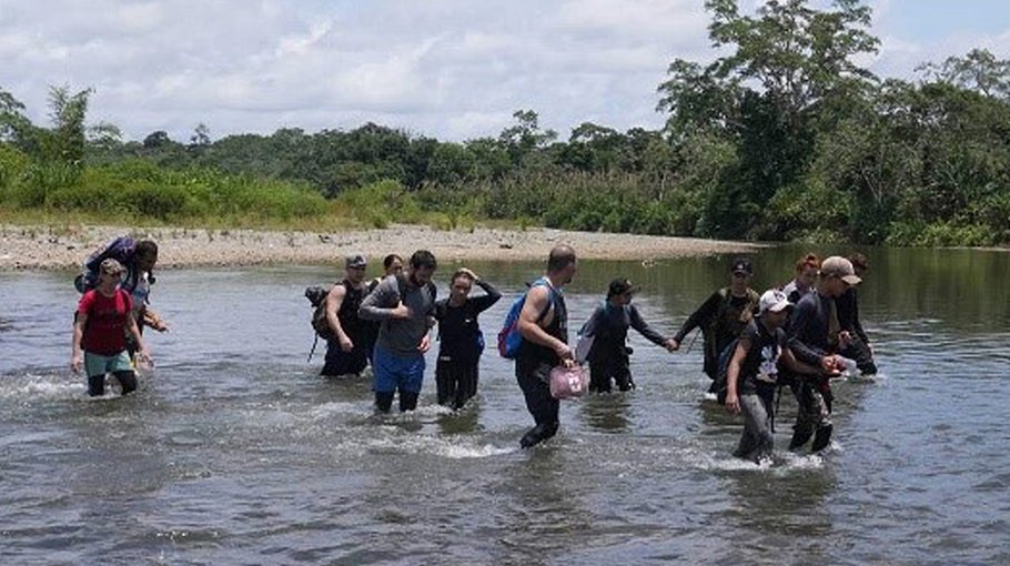 Ten migrants drown in Panama river 
