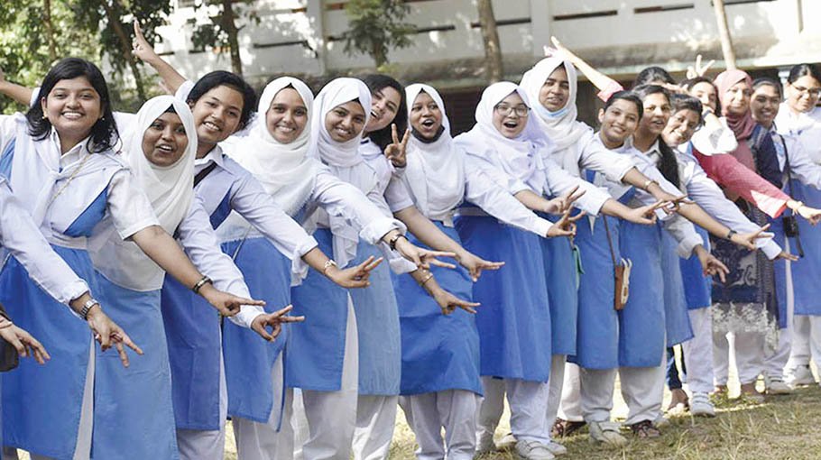 College admission time extended