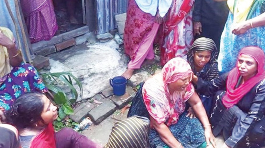 4 of a family found dead in B’baria