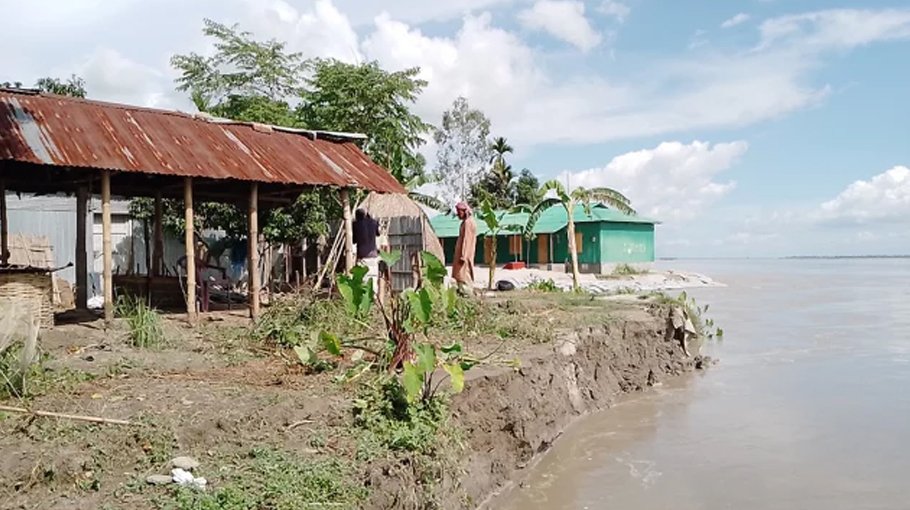 Severe erosion continues in Teesta as floodwaters recede in Kurigram