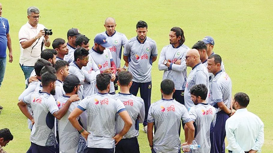 Cricketers resume training