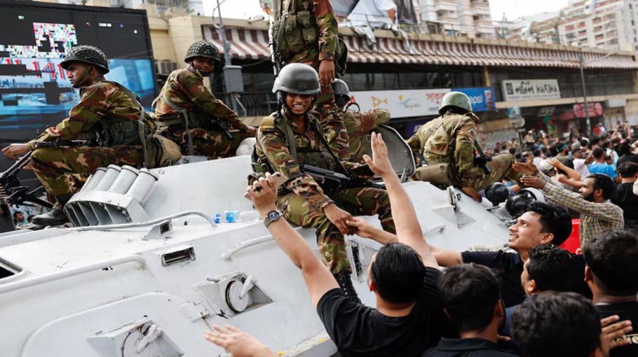 Army refused to suppress   protest, sealing Hasina’s fate