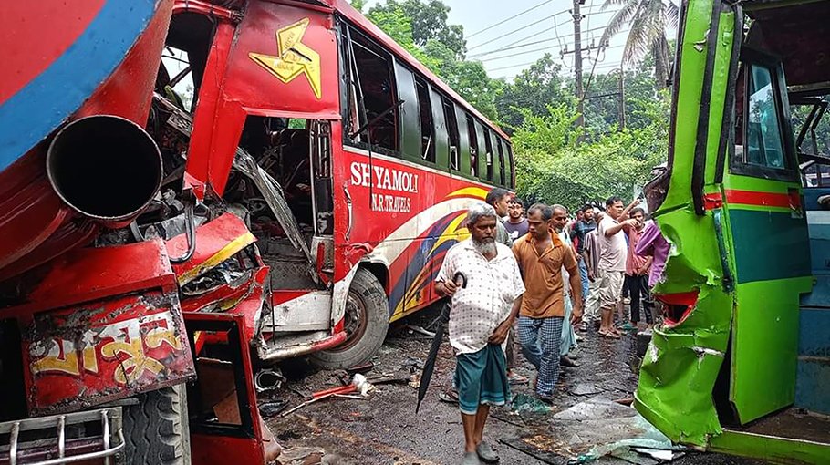 2 killed in road crash  in Thakurgaon  