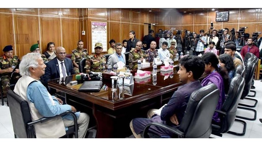 Yunus urges students,  people to ensure  protection of  minorities