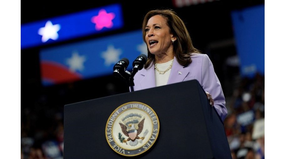 Kamala cautiously rolls out policy, aiming to outmaneuver Trump, address 2020 liabilities