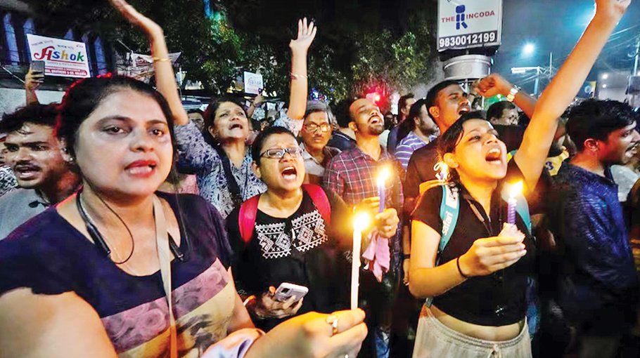 Protests escalate in India over gruesome  rape of doctor