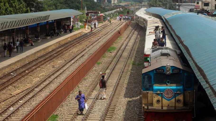 Intercity train services resume after   one month