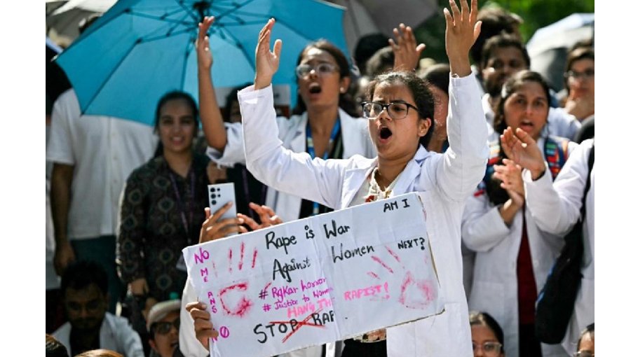 India protests intensify over doctor’s rape   and murder