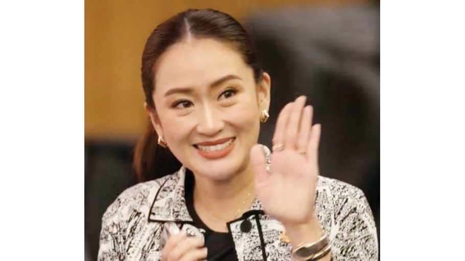 Paetongtarn Thailand's   youngest PM