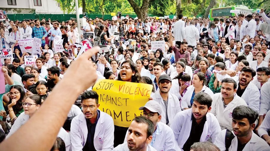 Indian hospitals hit as doctors  strike to protest rape
