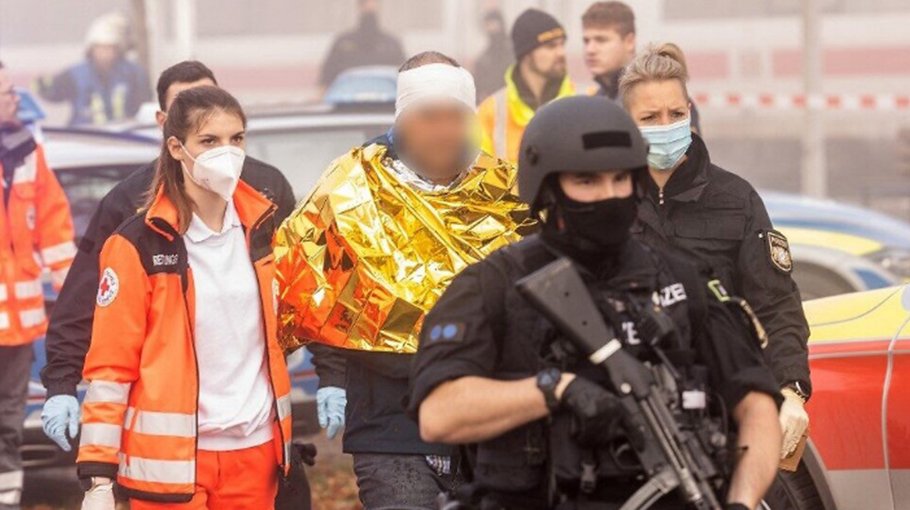 Man surrenders to police, confesses to mass stabbings in Germany