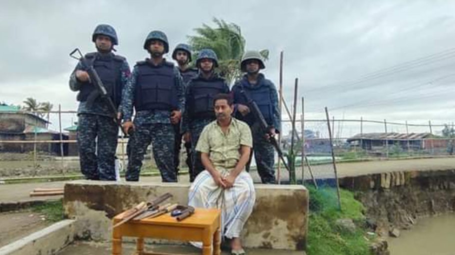 Dhalghata UP chairman Bachchu held with arms in Moheshkhali 