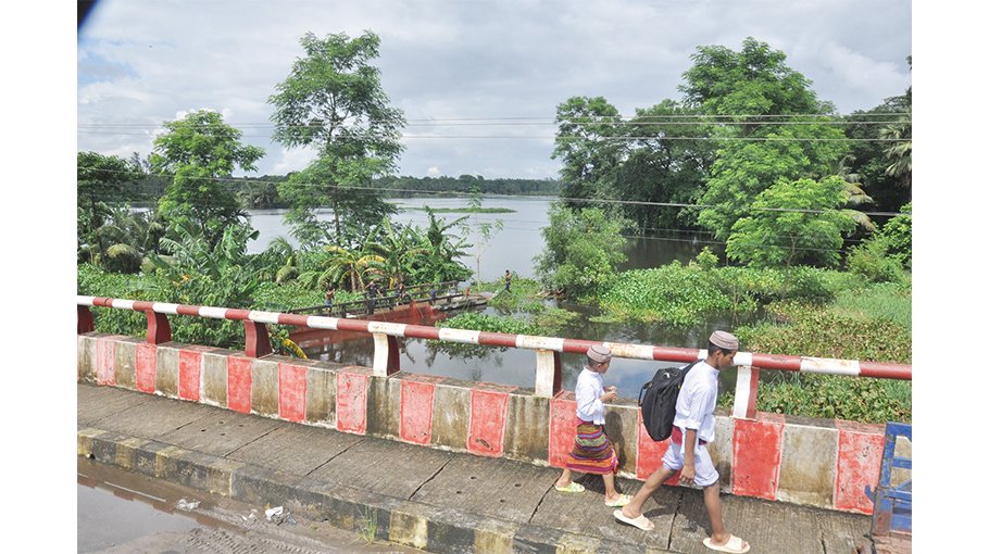 All rivers flow bellow danger level