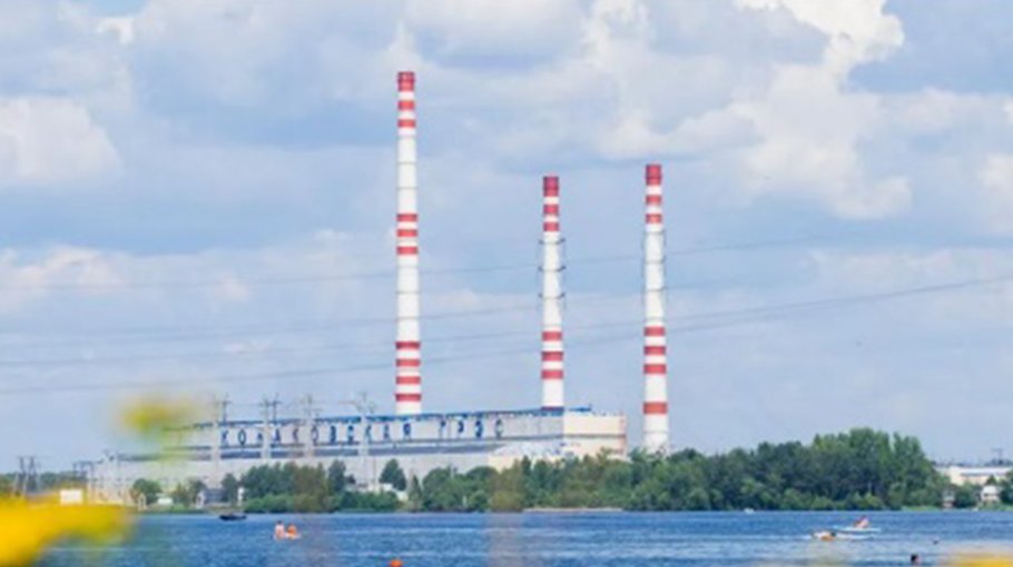 Fires at Russian energy plants after Ukraine drone attacks