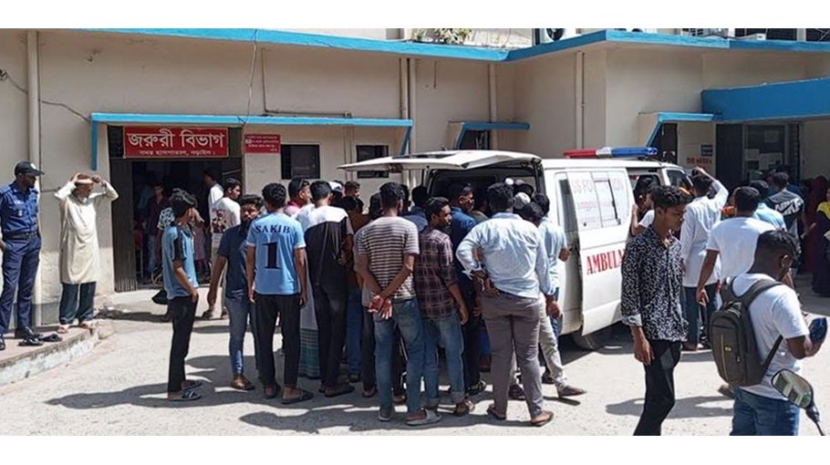 Youth killed in Narail road accident