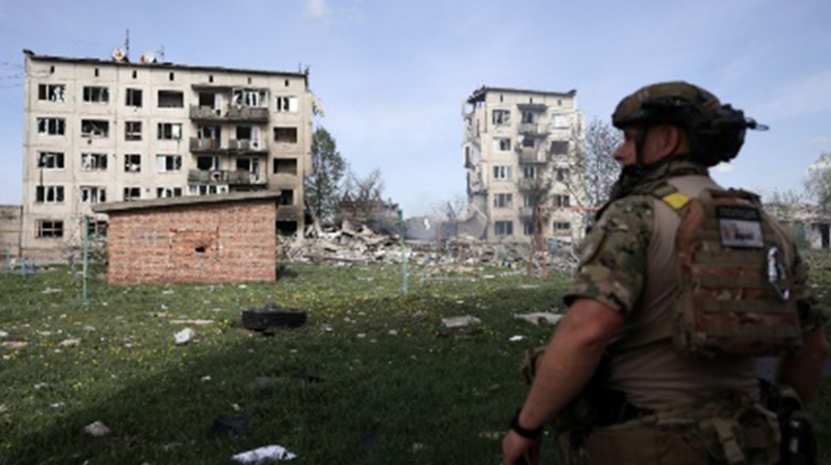 Russian military captures town in eastern Ukraine