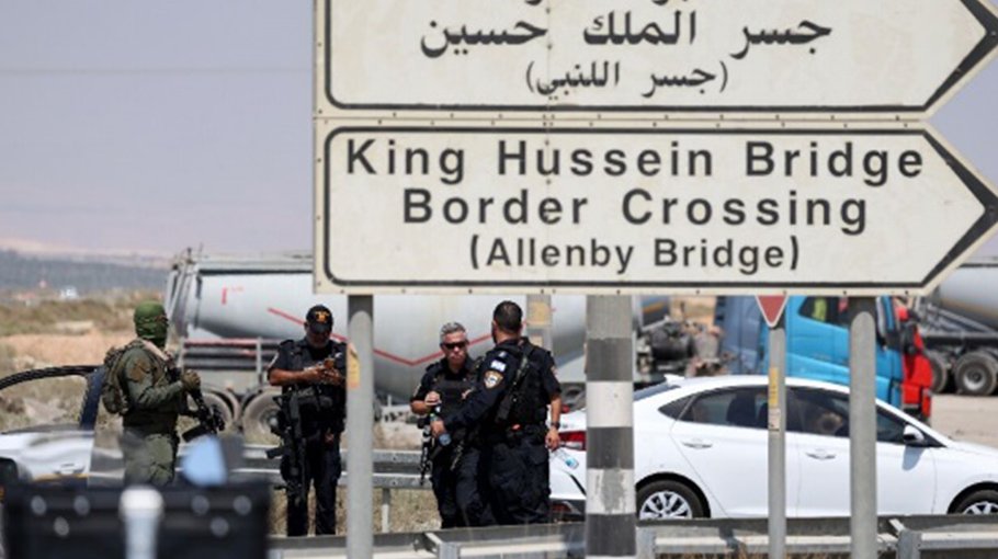 3 Israeli guards killed in shooting at West Bank crossing