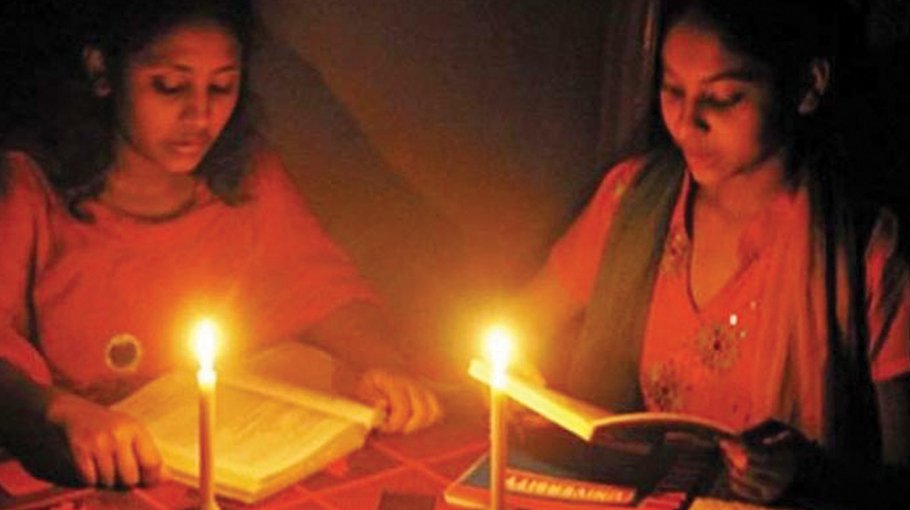 Power outages hit country 