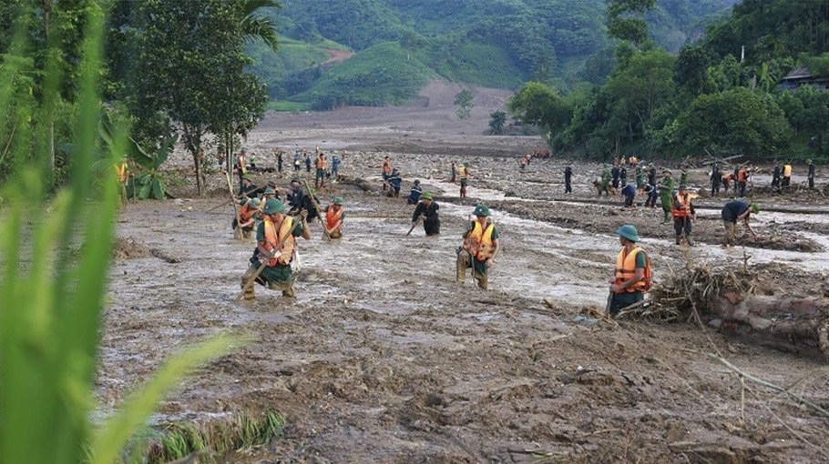 Death toll from Vietnam typhoon rises to 233 