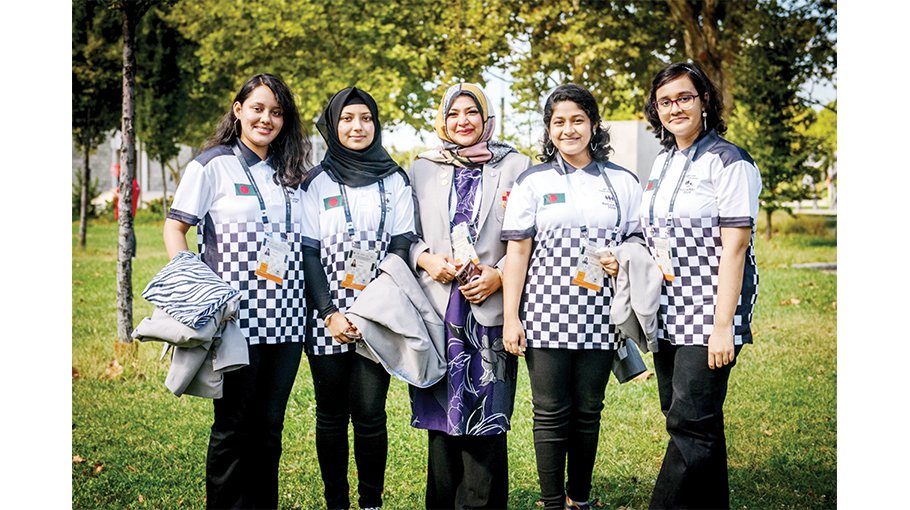 Women team continue winning streak  