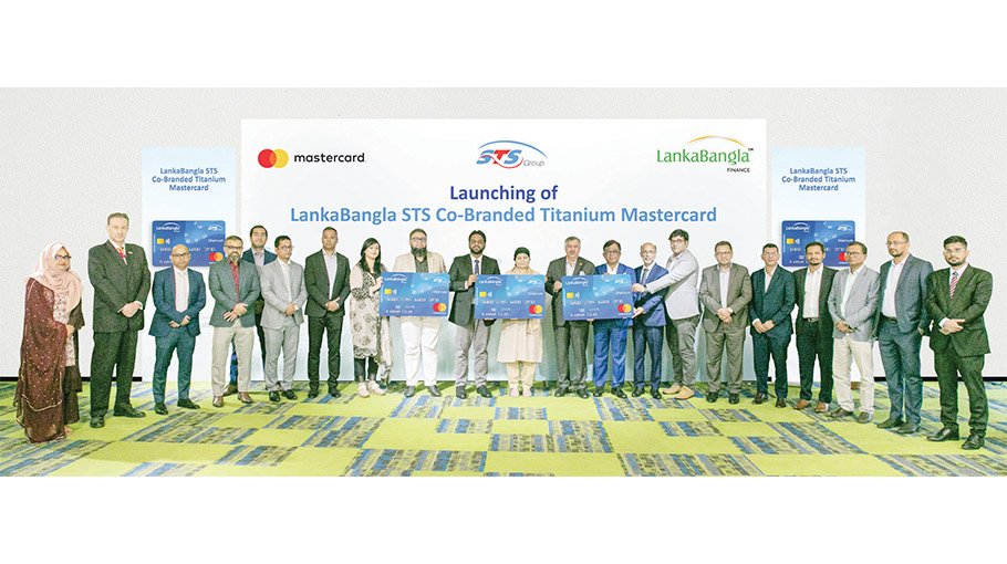 LankaBangla launches co-branded titanium credit card for STS Group 