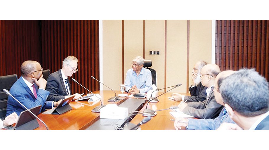 Govt seeks global lenders’  support for reforms, dev