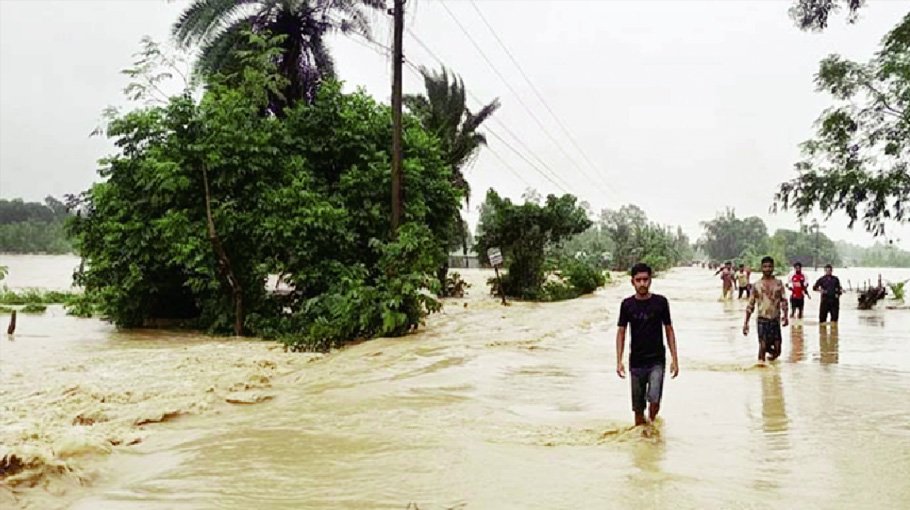 Flooding worsens in four districts