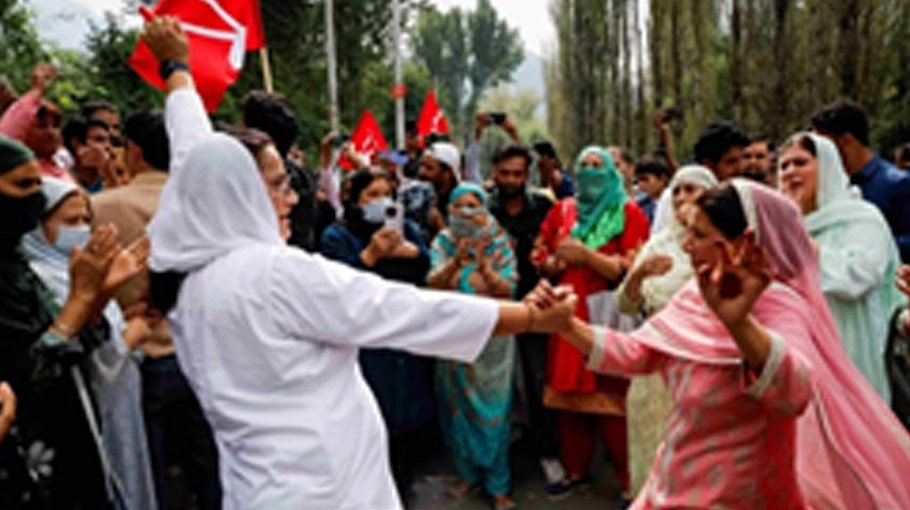India-held Kashmir elects first regional government in a decade