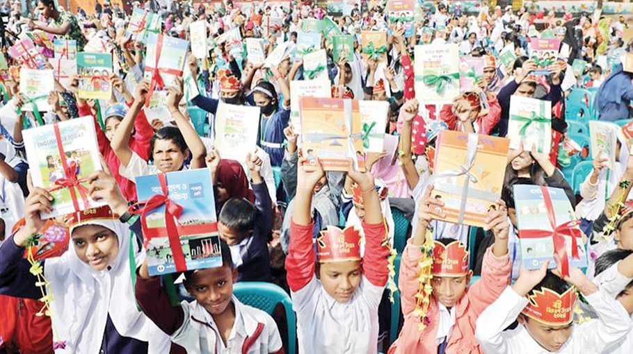 Preparation on to  distribute new  textbooks
