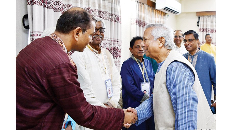 Dr Yunus exchanges pleasantries with Hindu community