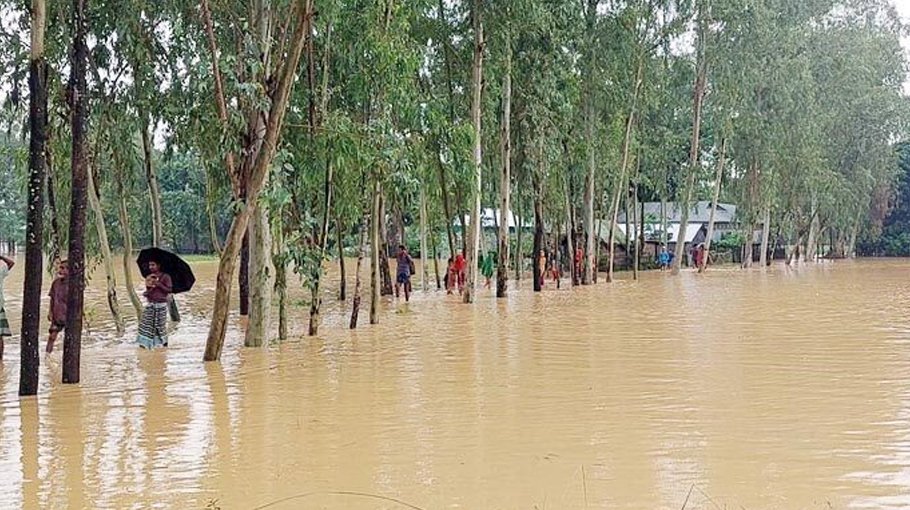 Flood victims left in lurch in 3 districts 