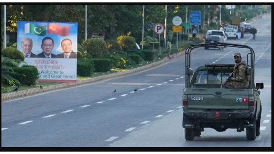 Pakistan hosts security meeting this week as it struggles against insurgent violence