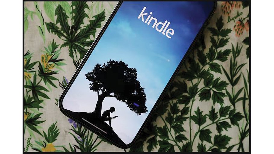 Amazon launches   ‘Kindle Colorsoft’