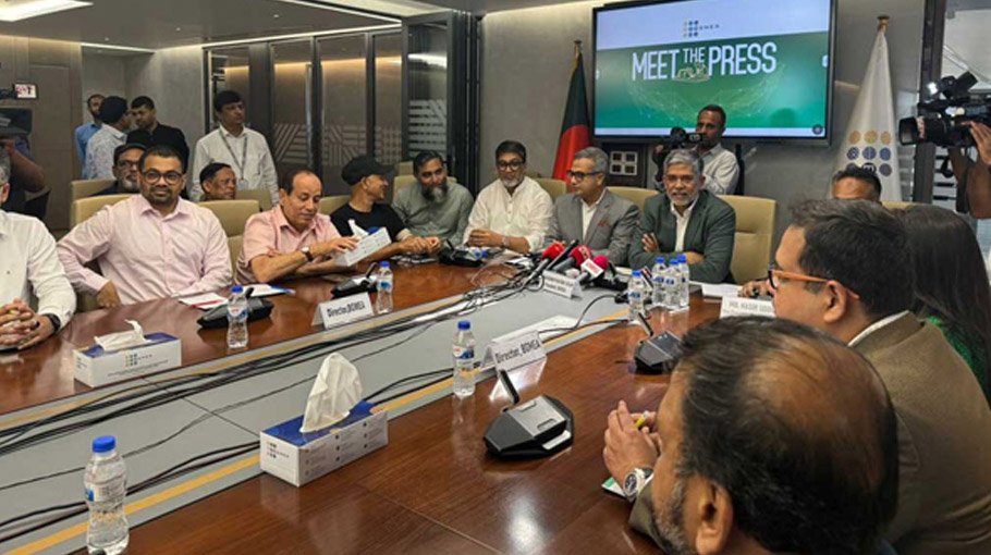 RMG sector  suffers $400m  losses: BGMEA