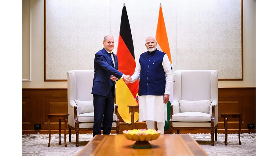 Modi announces more German visas for Indians as Scholz visits