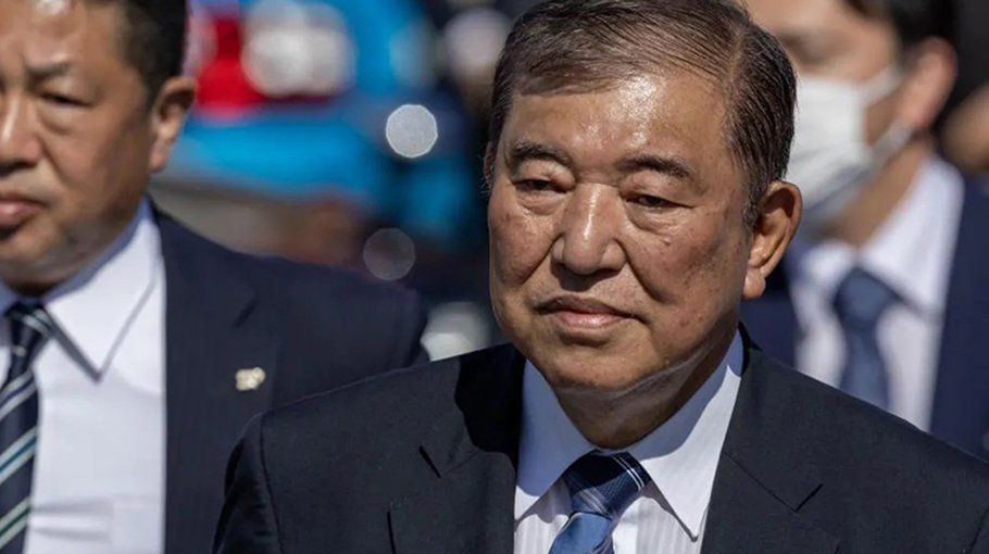 Japan ruling party set to fall short of majority