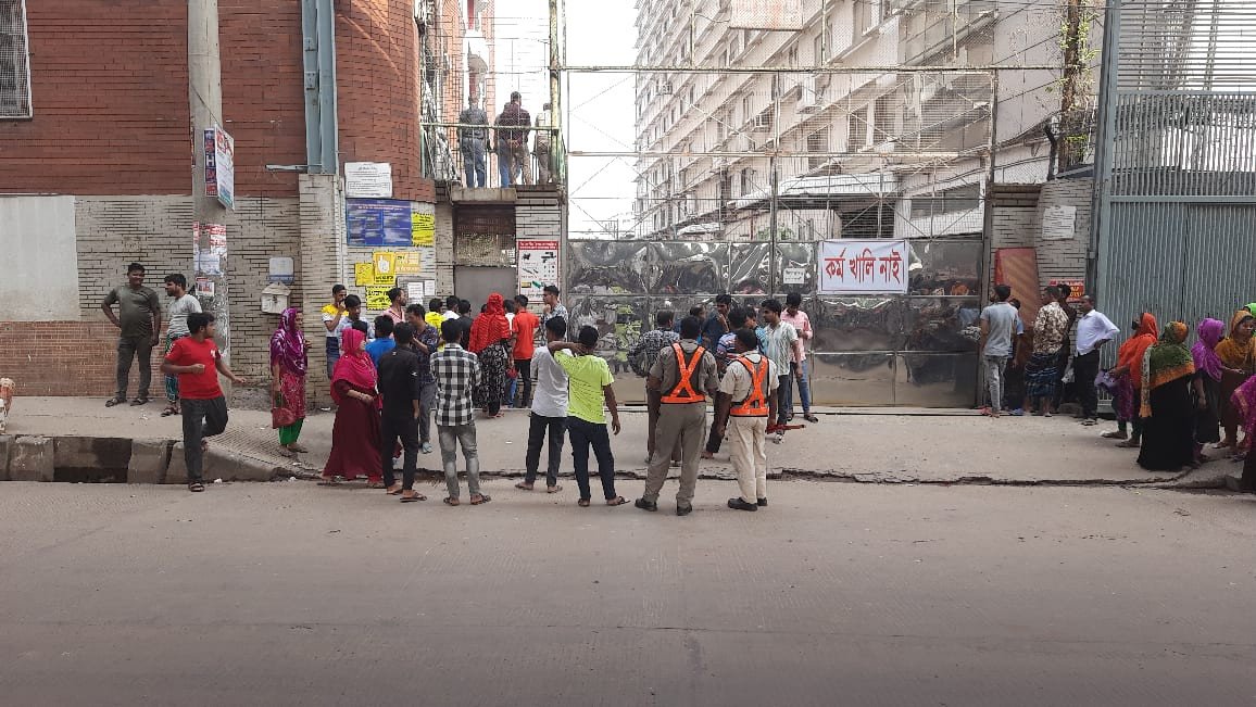 RMG workers in Hemayetpur, Gazipur on strike
