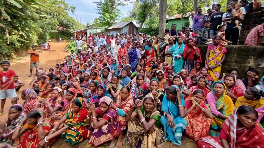 Sylhet tea workers on strike for payment of arrears