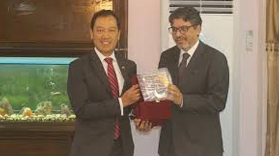 ‘Resume on-arrival visas for Bangladeshis in Indonesia’