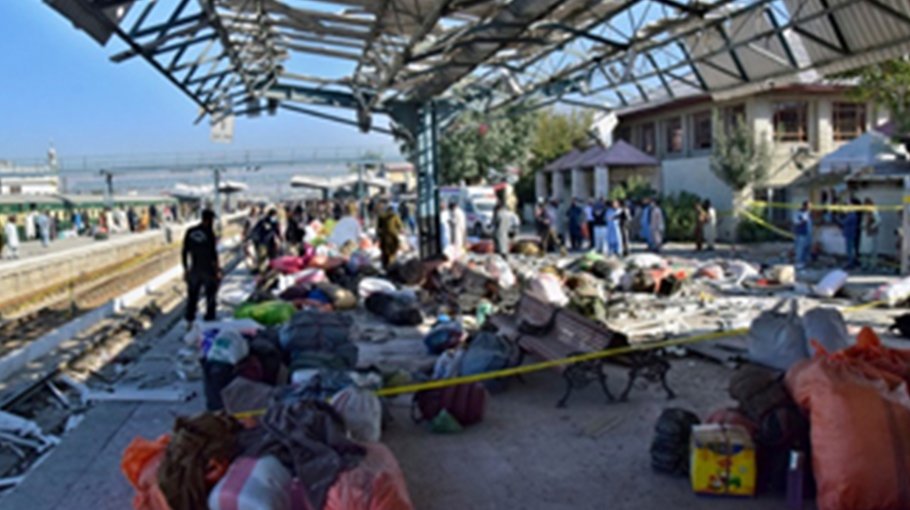 Pakistan suspends railway services in southwest after station bombing