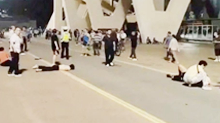 35 killed as car ploughs into crowd in China